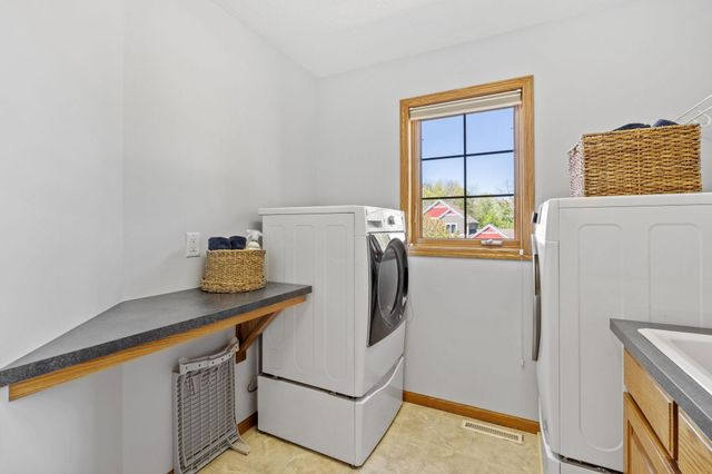 2306 Iverson Court, Lino Lakes, MN 55038