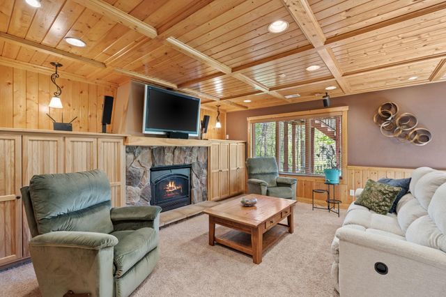 2306 Iverson Court, Lino Lakes, MN 55038