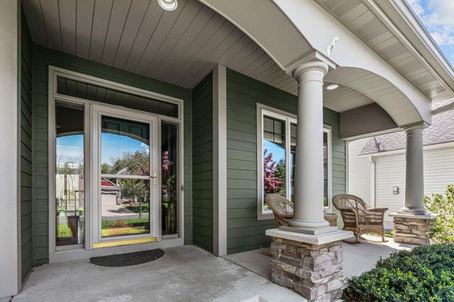 2306 Iverson Court, Lino Lakes, MN 55038