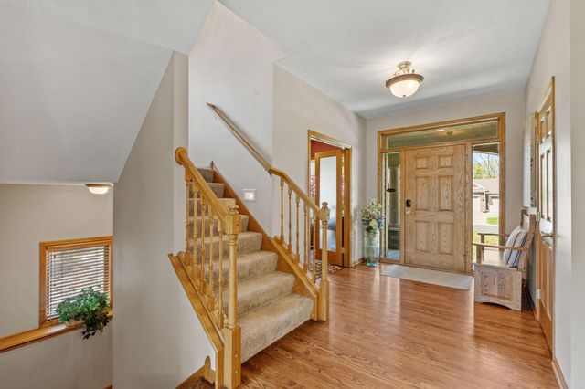 2306 Iverson Court, Lino Lakes, MN 55038