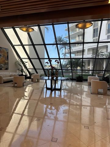 19707 Turnberry Way 23F, Aventura, FL 33180