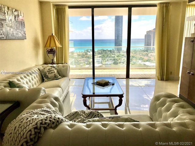 19707 Turnberry Way 23F, Aventura, FL 33180