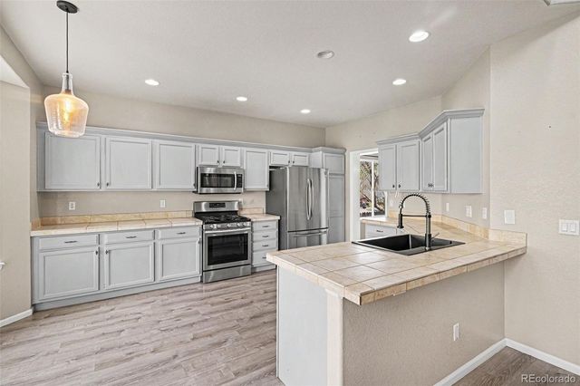 6019 S Ukraine Circle, Aurora, CO 80015