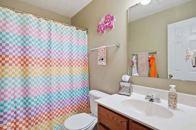 3155 Woodhaven Way, Bargersville, IN 46106