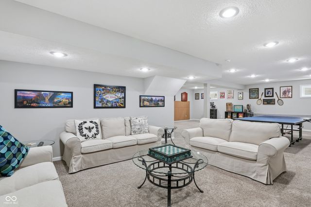 3155 Woodhaven Way, Bargersville, IN 46106