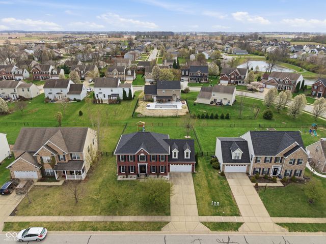 3155 Woodhaven Way, Bargersville, IN 46106