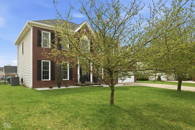 3155 Woodhaven Way, Bargersville, IN 46106