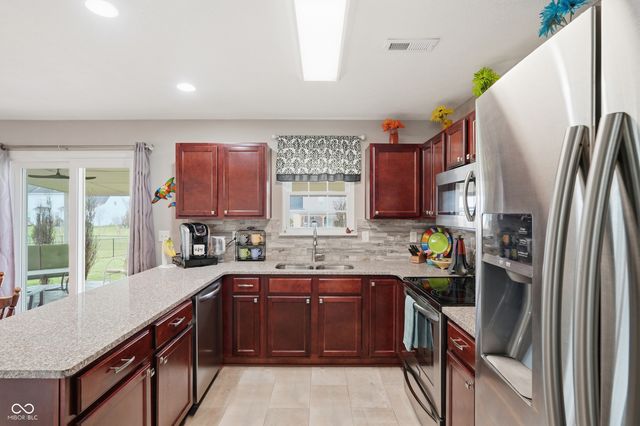 3155 Woodhaven Way, Bargersville, IN 46106