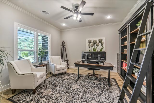 26073 Crown Ranch Boulevard, Montgomery, TX 77316
