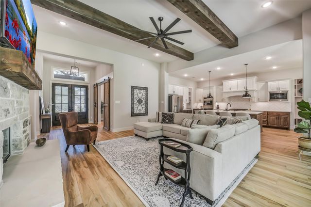 26073 Crown Ranch Boulevard, Montgomery, TX 77316