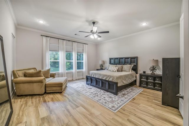 26073 Crown Ranch Boulevard, Montgomery, TX 77316