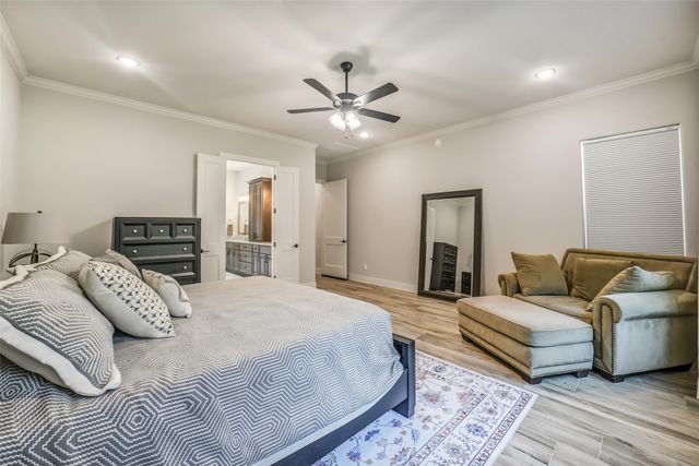 26073 Crown Ranch Boulevard, Montgomery, TX 77316