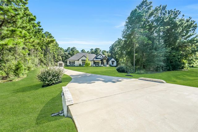 26073 Crown Ranch Boulevard, Montgomery, TX 77316