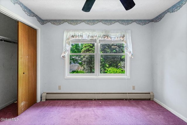 17 Huntington Parkway, Clifton Park, NY 12019
