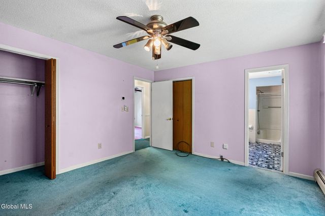 17 Huntington Parkway, Clifton Park, NY 12019