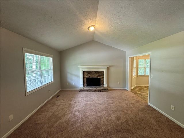 194 Spring Leaf Drive, Dallas, GA 30157