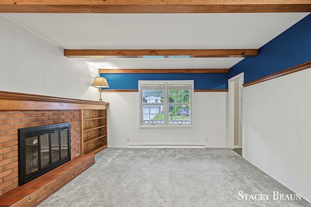 2165 SE Shawnee Drive, Grand Rapids, MI 49506