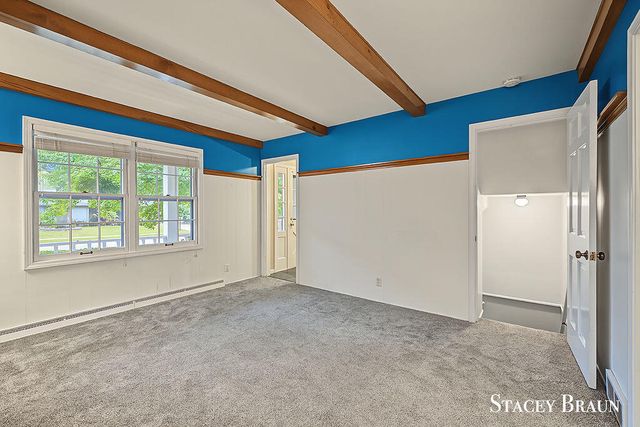 2165 SE Shawnee Drive, Grand Rapids, MI 49506