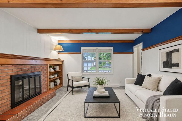 2165 SE Shawnee Drive, Grand Rapids, MI 49506