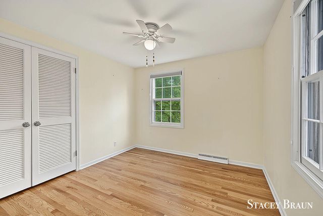 2165 SE Shawnee Drive, Grand Rapids, MI 49506