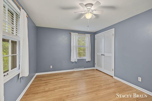 2165 SE Shawnee Drive, Grand Rapids, MI 49506