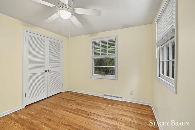 2165 SE Shawnee Drive, Grand Rapids, MI 49506