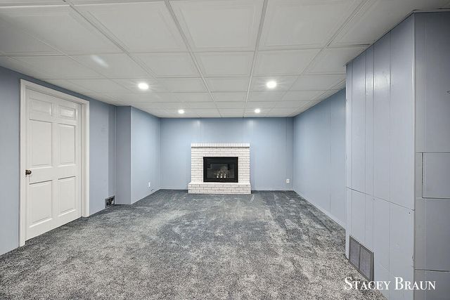 2165 SE Shawnee Drive, Grand Rapids, MI 49506
