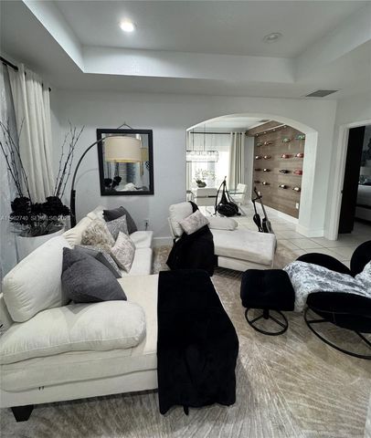 18161 SW 142nd Pl, Miami, FL 33177