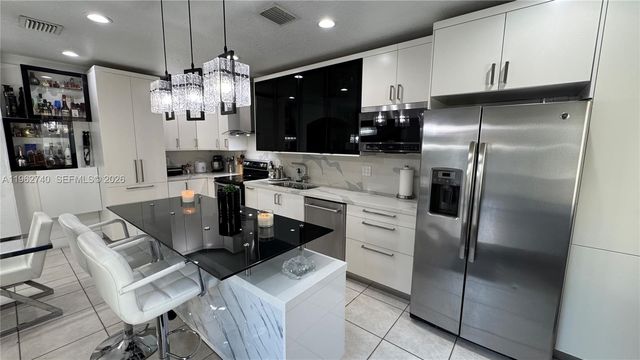 18161 SW 142nd Pl, Miami, FL 33177