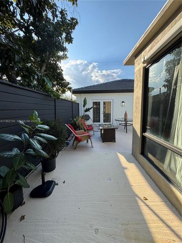 18161 SW 142nd Pl, Miami, FL 33177