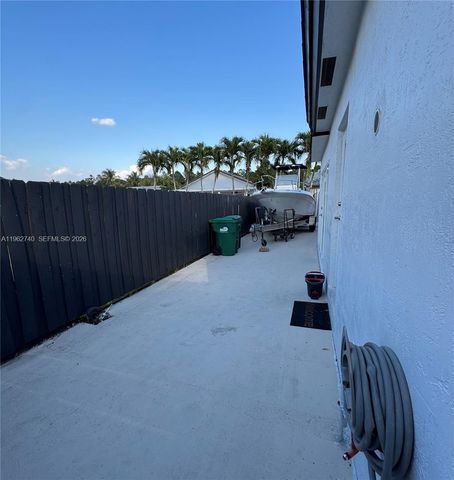 18161 SW 142nd Pl, Miami, FL 33177