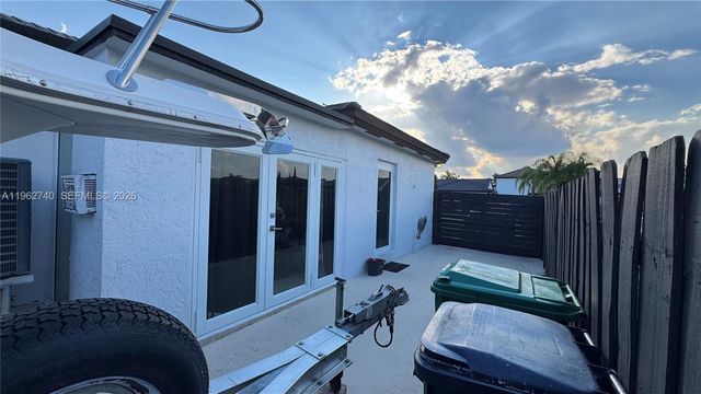 18161 SW 142nd Pl, Miami, FL 33177