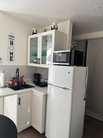 18161 SW 142nd Pl, Miami, FL 33177