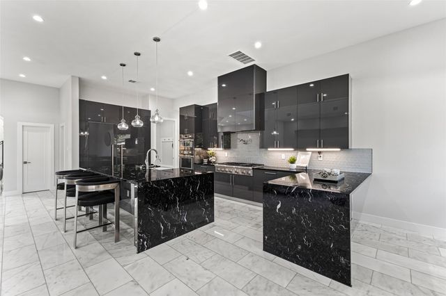 14002 Woodthorpe Lane, Houston, TX 77079