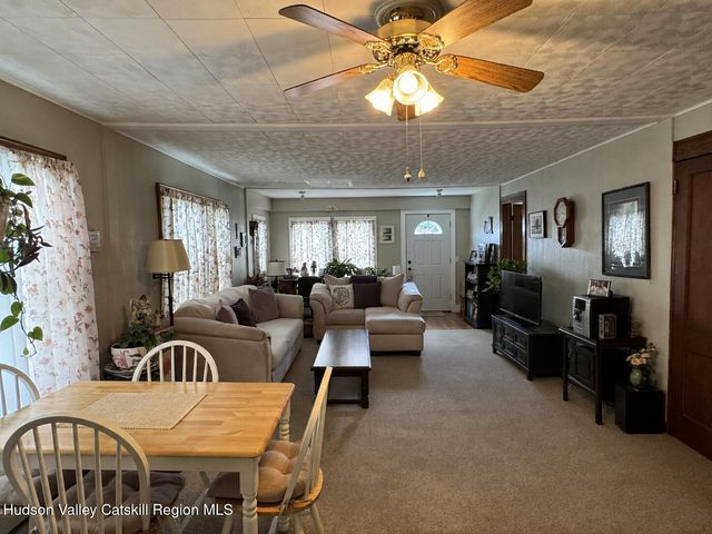 16 Esopus Avenue, Kingston, NY 12401