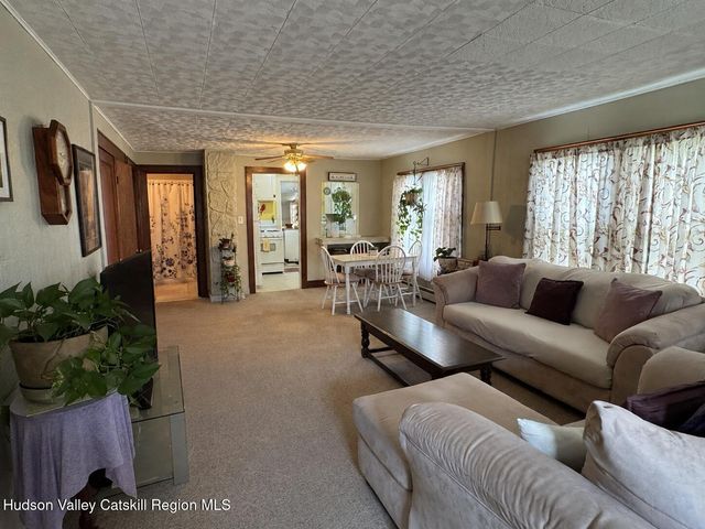 16 Esopus Avenue, Kingston, NY 12401