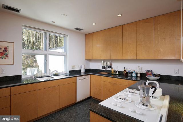 4527 Q PL NW, Washington, DC 20007