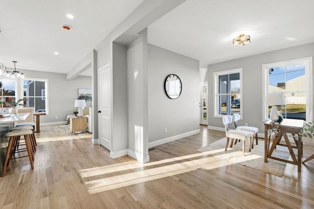 143 Meeson St, Fall River, MA 02724