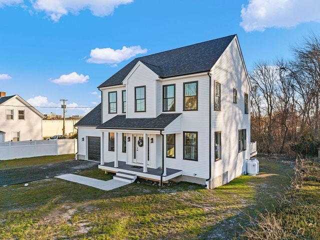143 Meeson St, Fall River, MA 02724