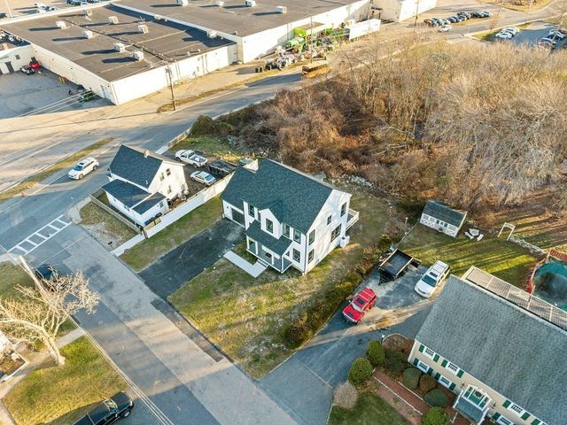 143 Meeson St, Fall River, MA 02724