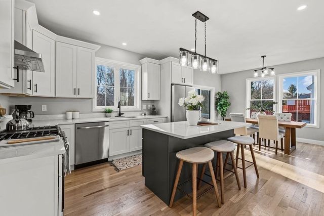 143 Meeson St, Fall River, MA 02724