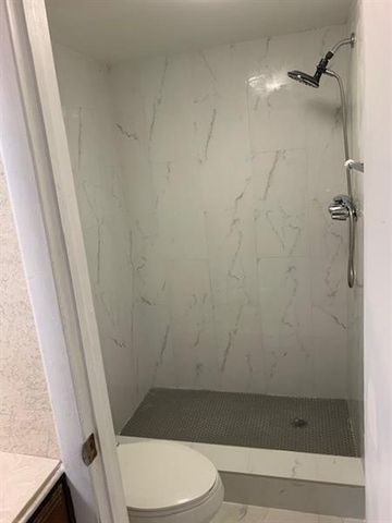 1021 MOCKINGBIRD Lane 217, Plantation, FL 33324