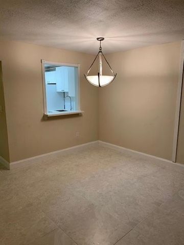 1021 MOCKINGBIRD Lane 217, Plantation, FL 33324