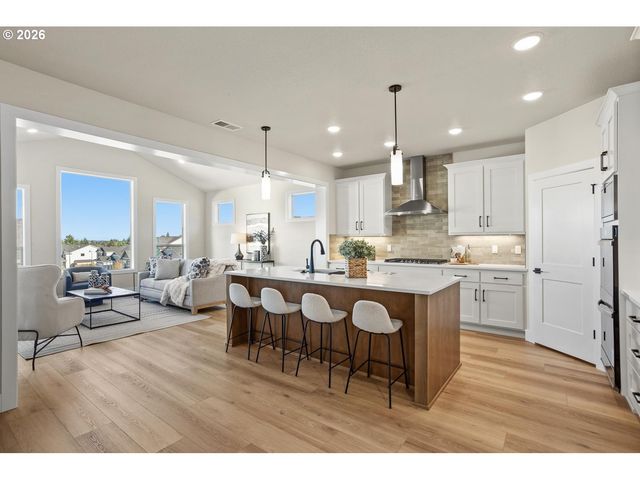 3305 Butte Dr, Forest Grove, OR 97116