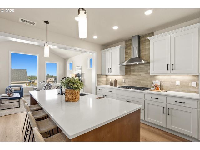 3305 Butte Dr, Forest Grove, OR 97116