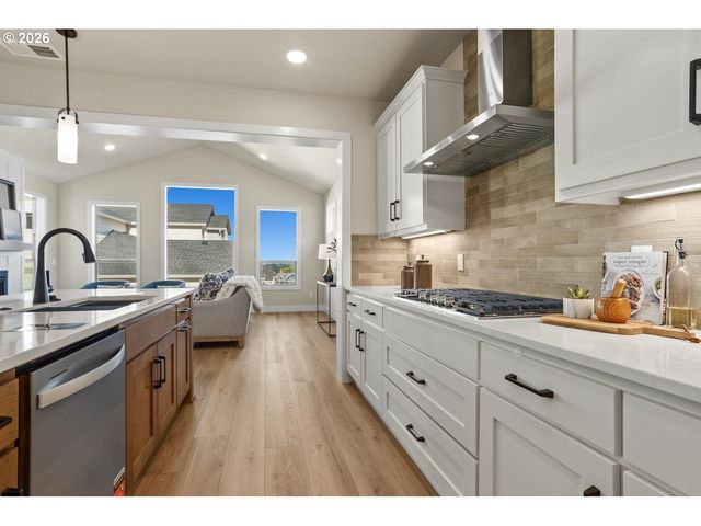 3305 Butte Dr, Forest Grove, OR 97116