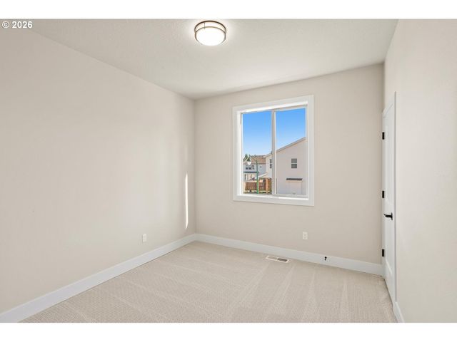 3305 Butte Dr, Forest Grove, OR 97116
