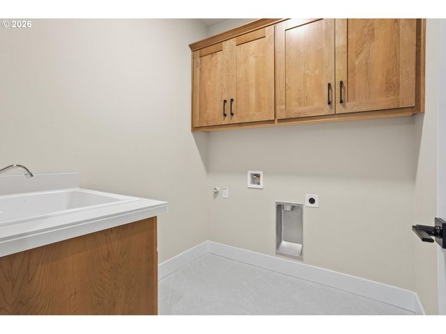 3305 Butte Dr, Forest Grove, OR 97116