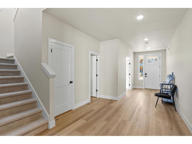 3305 Butte Dr, Forest Grove, OR 97116
