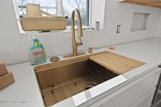 1702 CO RD 382, Holts Summit, MO 65043